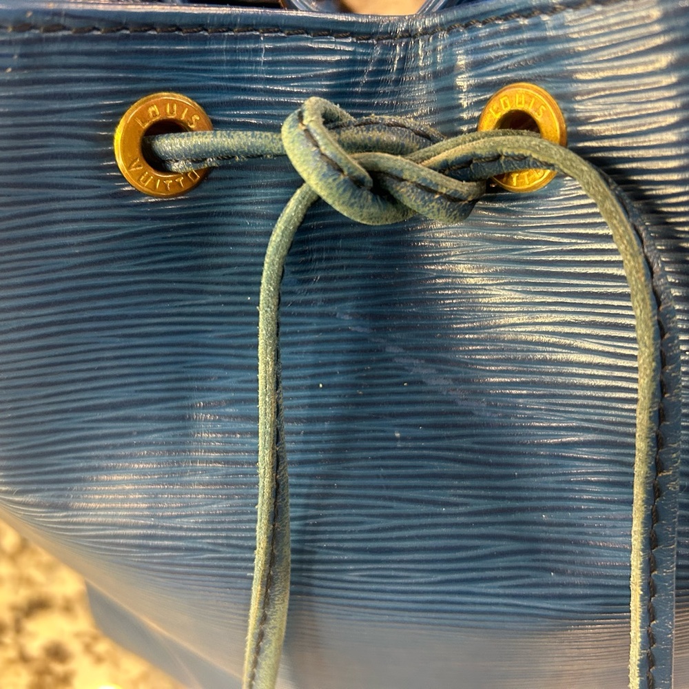 Louis Vuitton Epi Noe Bucket Bag with unbranded Dust - Picture 8 of 16
